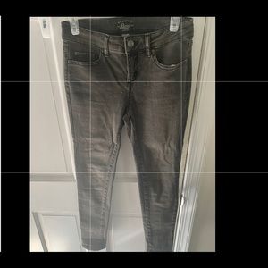 Bass brand like new black denim jeans